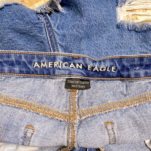 SOLD :: AE Distressed Denim Mom Shorts - Picture 6 of 7